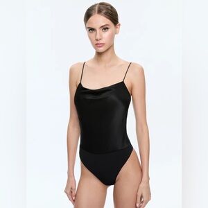 Alice and Olivia Harmon Cowl Neck Bodysuit. Great Condition. Size XS. Black